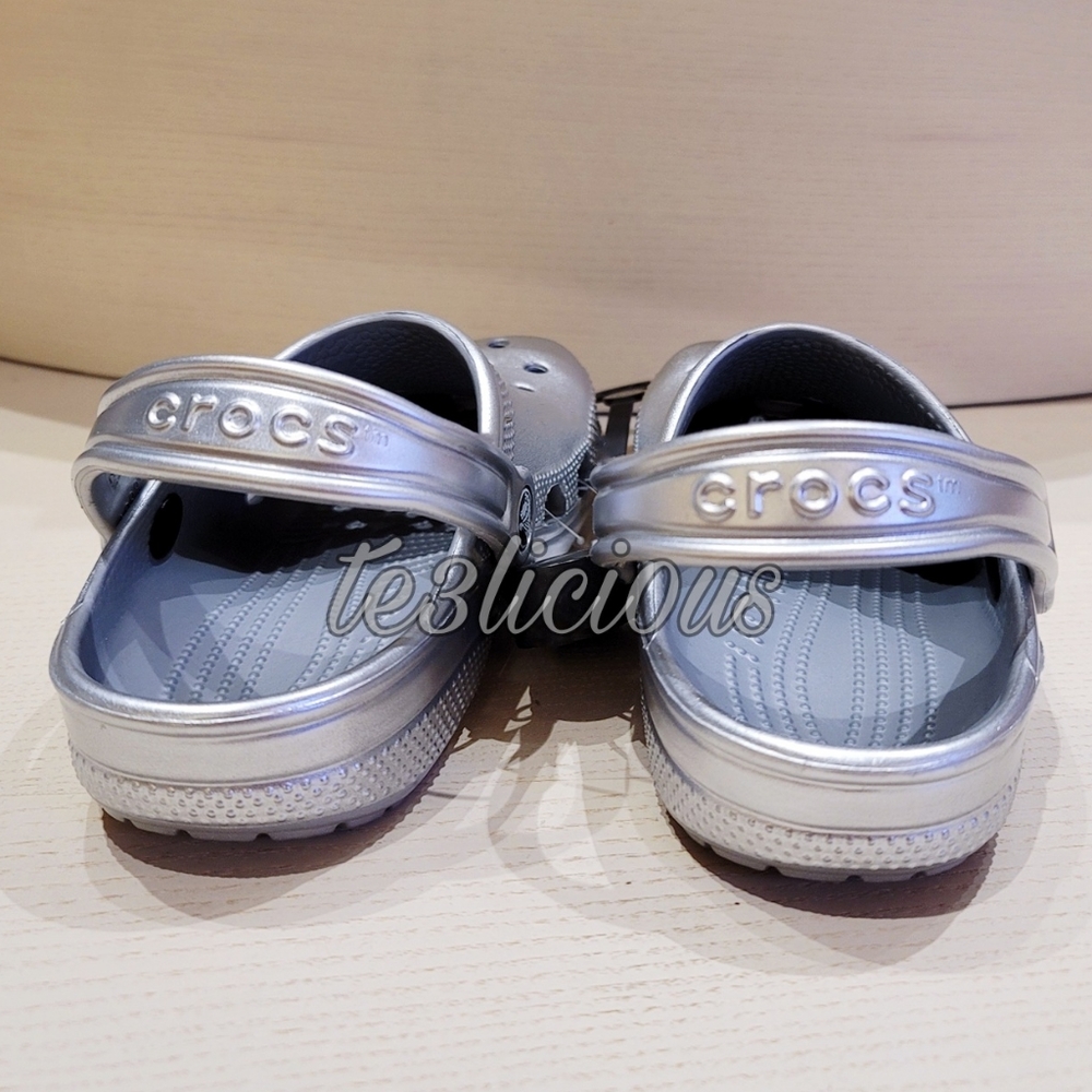 DISNEY PARKS THE CHILD BABY YODA MANDO CROCS - Picture 6 of 6